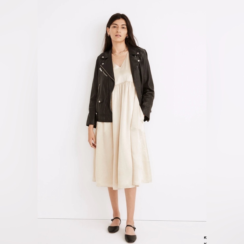 Madewell Puff-Sleeve V-Neck Midi Dress in Shiny Gold size xsmall